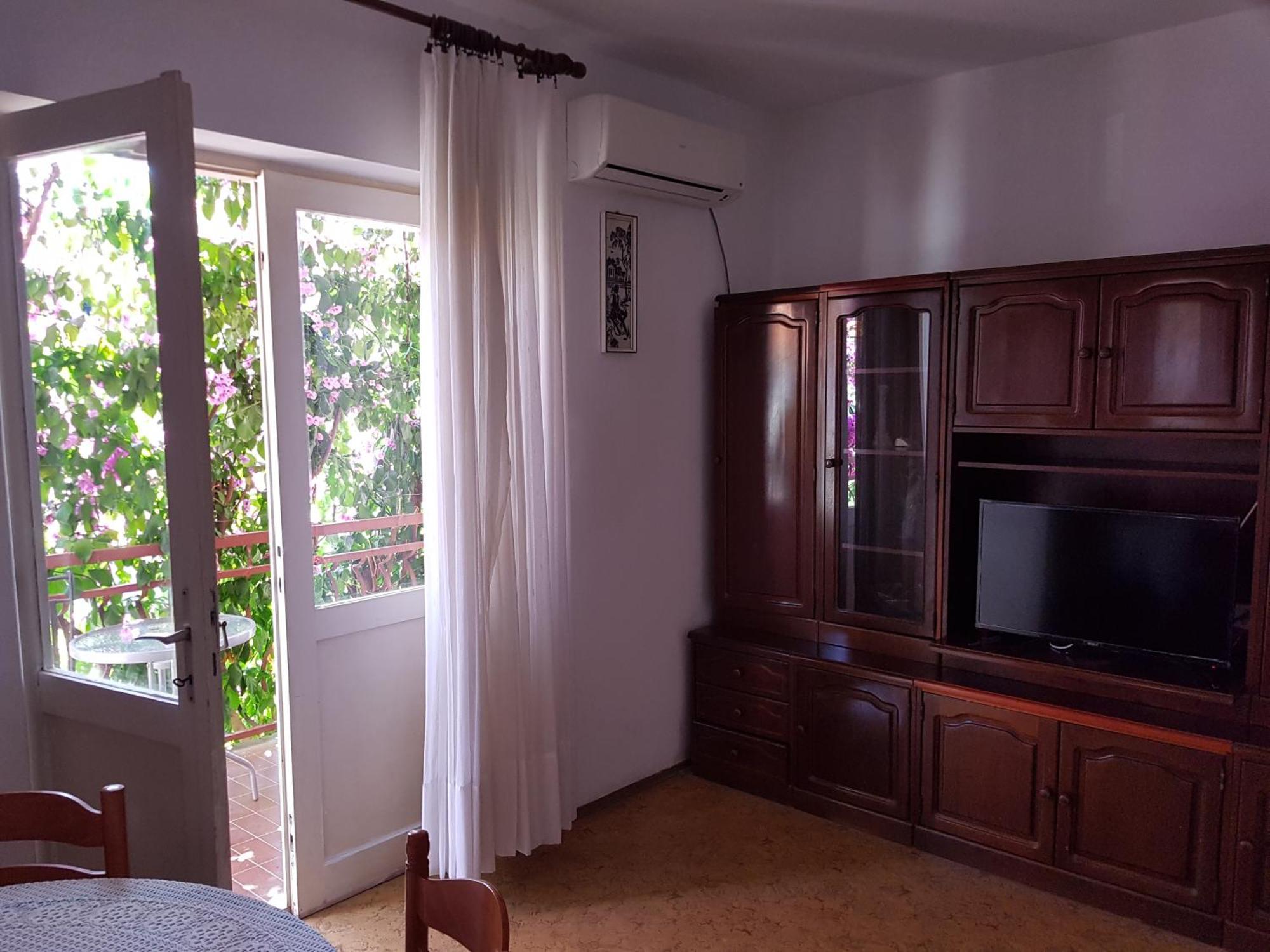 Mravak Apartments 特罗吉尔 外观 照片