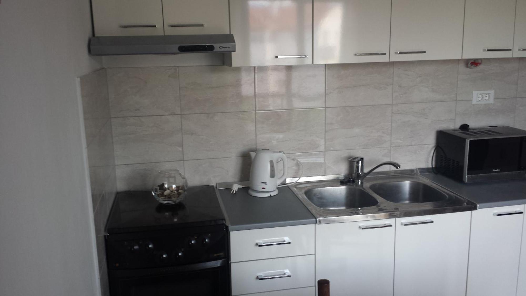Mravak Apartments 特罗吉尔 外观 照片