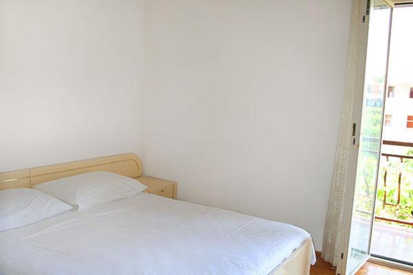 Mravak Apartments 特罗吉尔 外观 照片