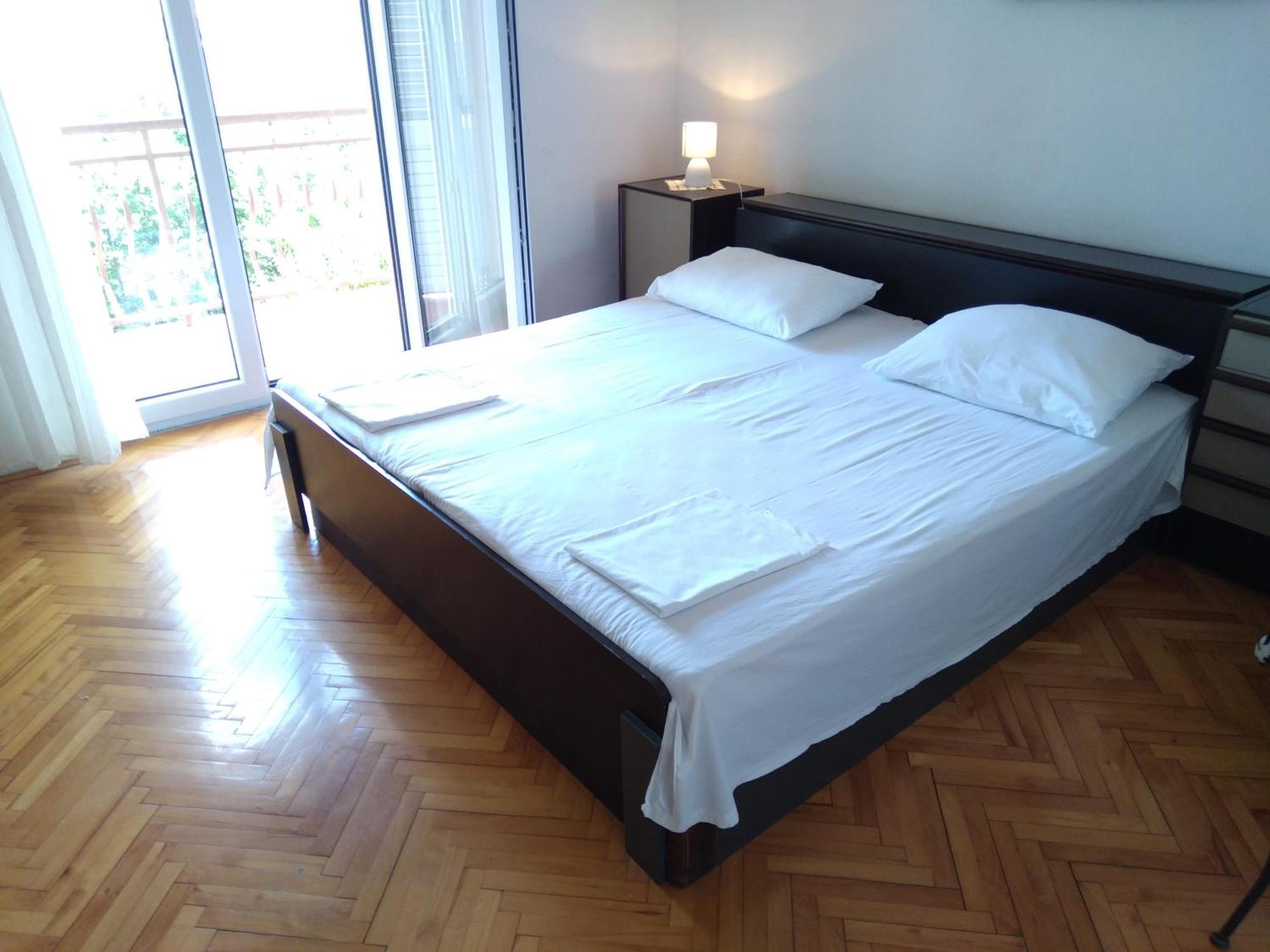 Mravak Apartments 特罗吉尔 外观 照片