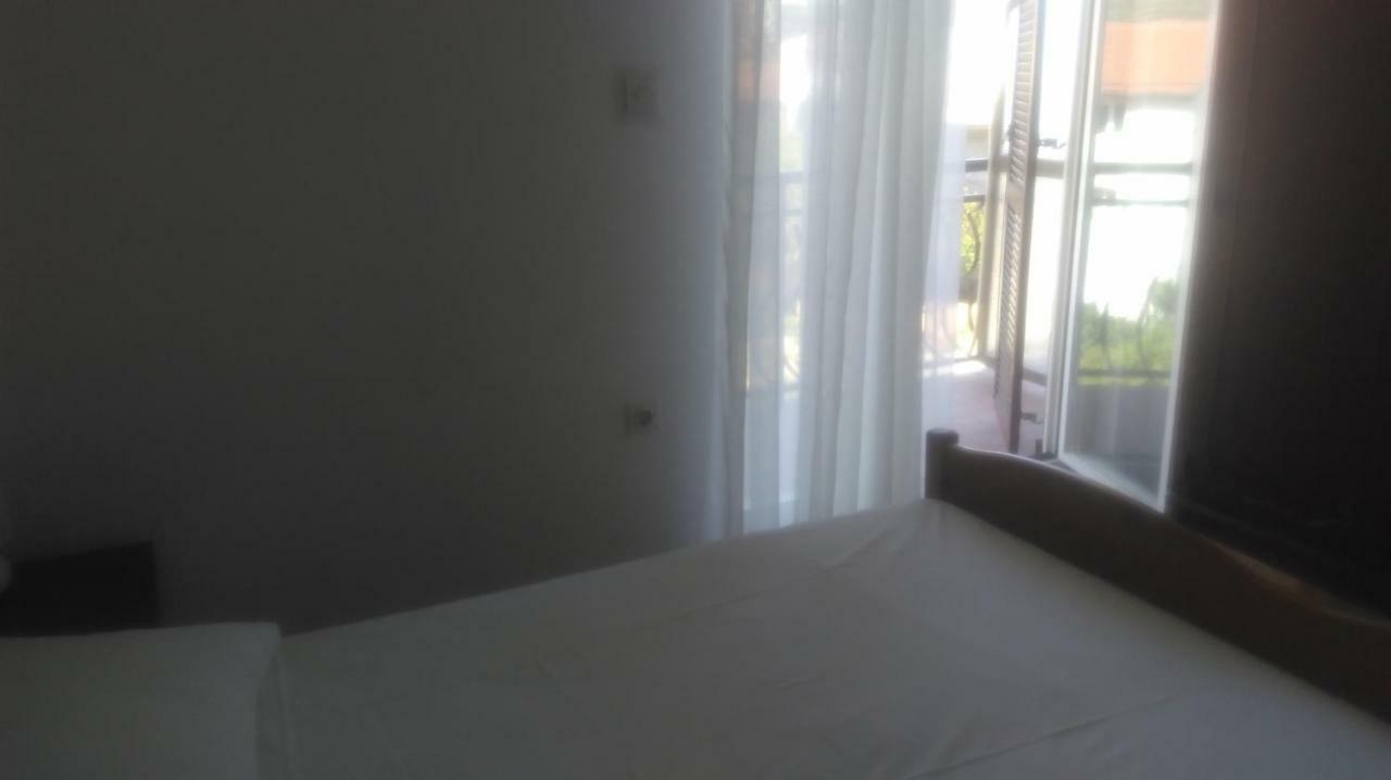 Mravak Apartments 特罗吉尔 外观 照片