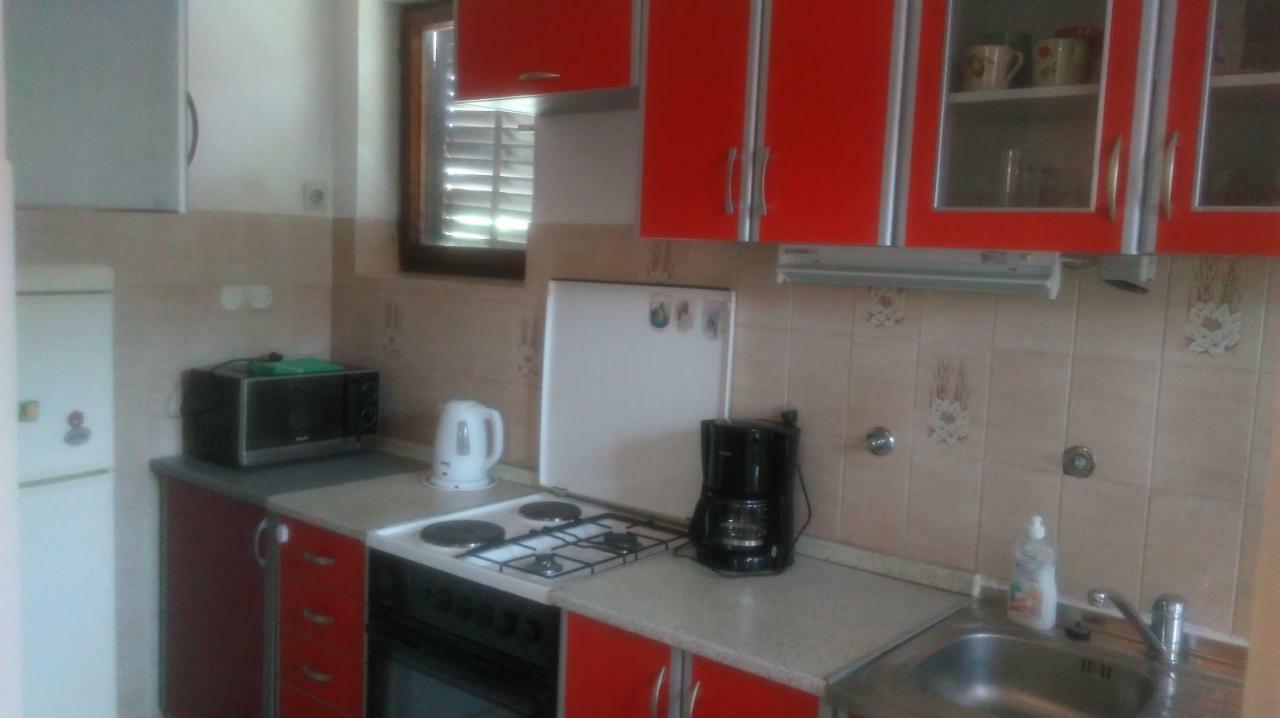 Mravak Apartments 特罗吉尔 外观 照片